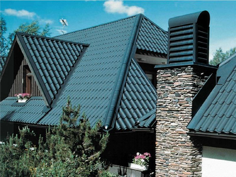 Дом с металлочерепицей Ruukki Elite
